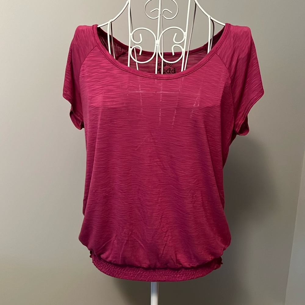 2 tops - Picture 2 of 5